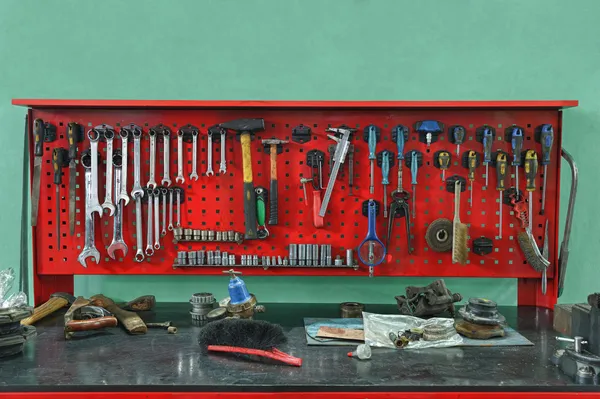 Set van de werkende tool op de stand — Stockfoto