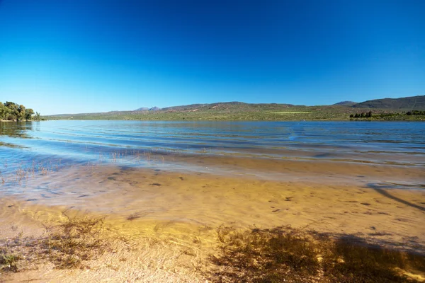Osamělý jezero v Jižní Africe — Stock fotografie