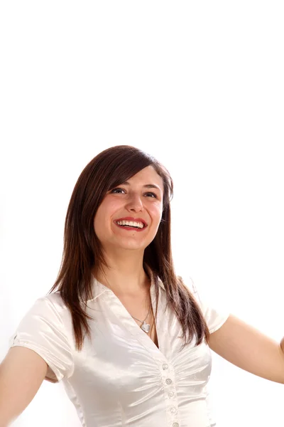 Szczęśliwa młoda kobieta patrzy w góre i się śmieje — Zdjęcie stockowe