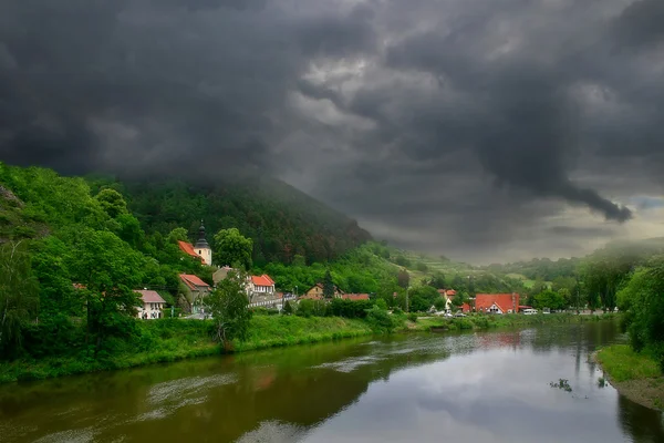 River among green hills. — Stock Photo, Image