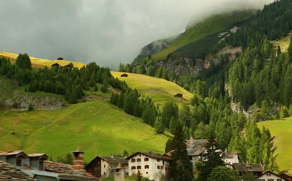 Wunderschöne Berge der Schweiz. — Stockfoto