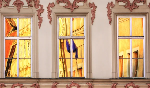 Reflexion an Fenstern. — Stockfoto