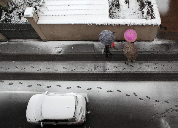 Miasto ulica pod śniegiem. — Zdjęcie stockowe