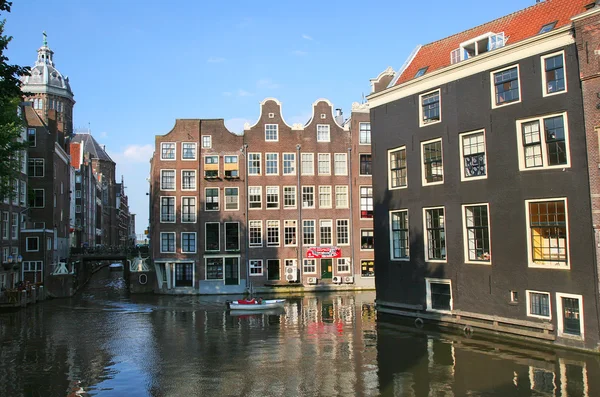 Amszterdam történelmi központja. — Stock Fotó