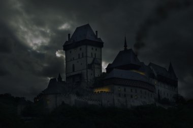 karlstejn, Çek Cumhuriyeti (kolaj eski kale).