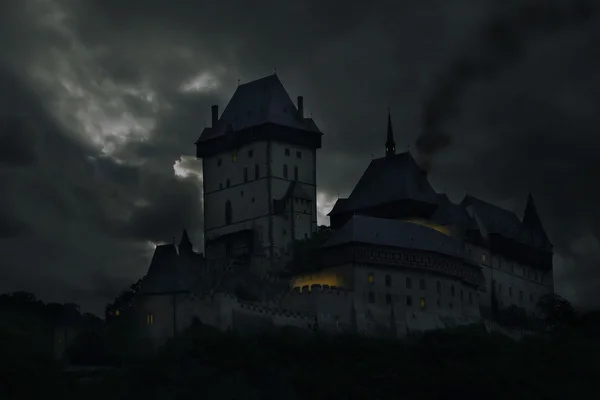 Vecchio castello di Karlstejn, Repubblica Ceca (collage ). — Foto Stock