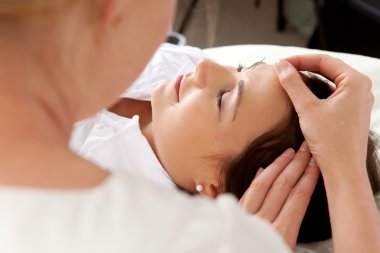 Acupuncture Facial clipart