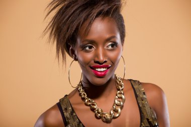 Afrikalı-Amerikalı kadın tarafı için arıyorsunuz