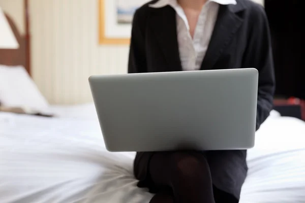 Businesswoman Working on Laptop — Stock Photo, Image