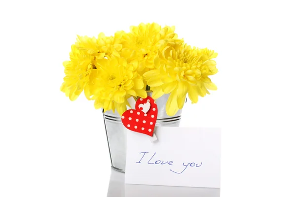 バケツで黄色の菊 — ストック写真