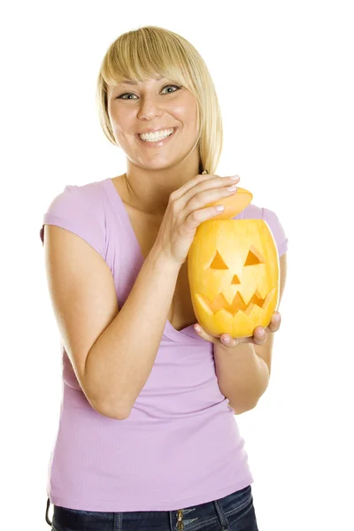 Genç kadın için halloween balkabağı ile — Stok fotoğraf