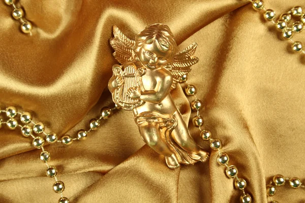 Kleiner goldener Engel — Stockfoto