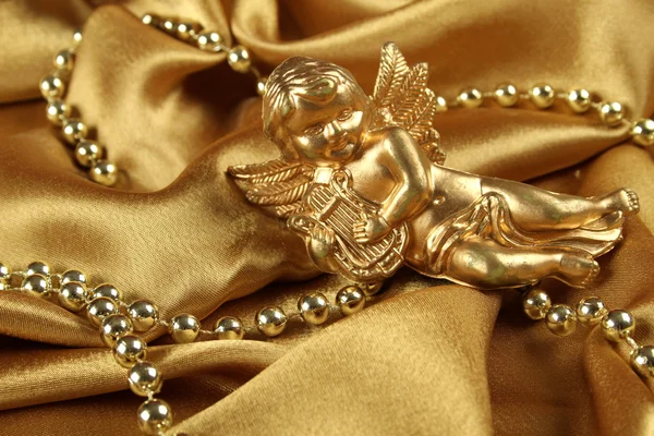 Kleiner goldener Engel — Stockfoto