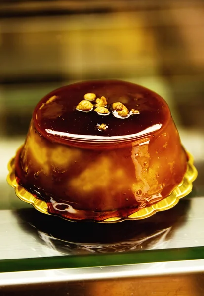 Crème caramel desszert bolt megjelenítő — Stock Fotó