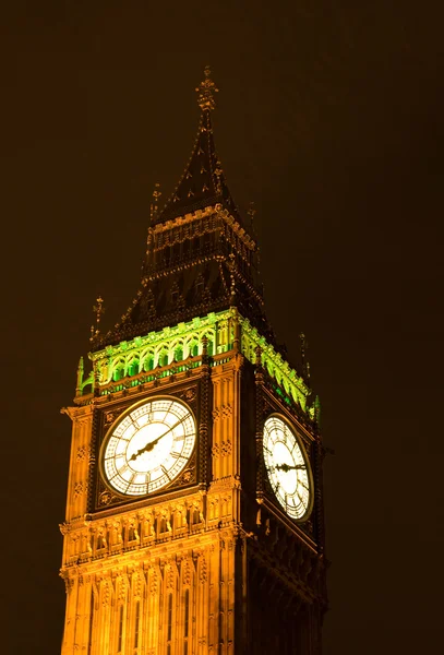 Big ben v noci Londýn Velká Británie — Stock fotografie
