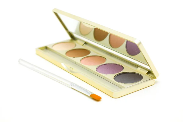 Cosmetics and make-up - eyeshadow with brush isolated — Stock Photo, Image