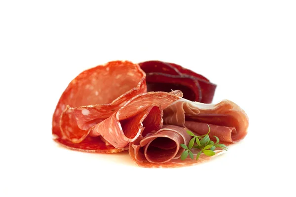 Italiaanse keuken, gastronomische gerechten - prosciutto en salami worst — Stockfoto