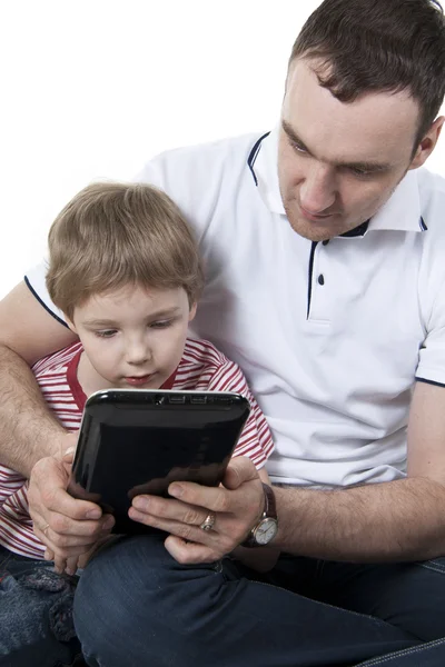 Pai e filho com o computador . — Fotografia de Stock