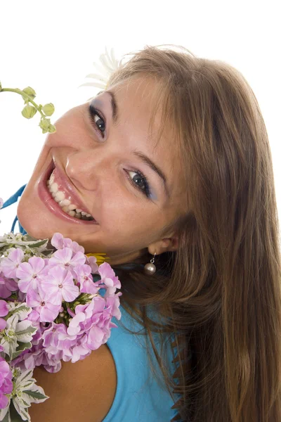 Schönes Mädchen hält einen Strauß Blumen, isoliert — Stockfoto