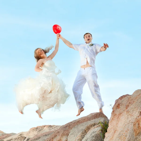 Весілля стрибок — стокове фото