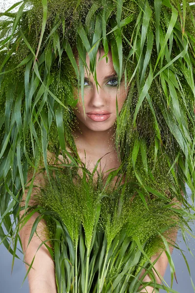 Ekologie žena, zelený koncept — Stock fotografie