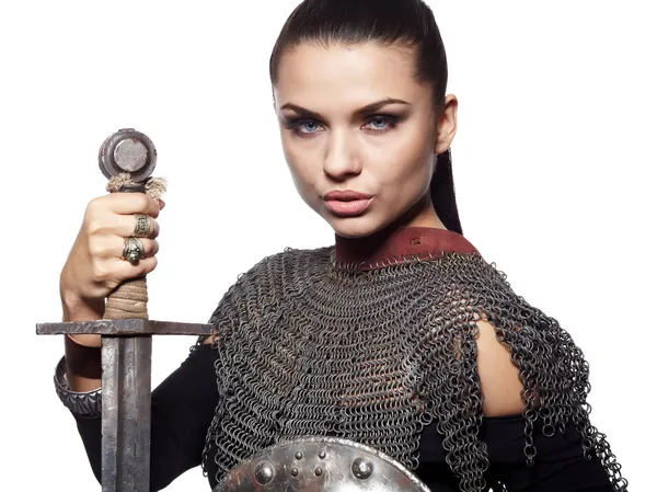 Portrét středověkého ženské rytíře v brnění — Stock fotografie