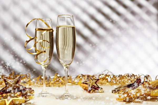 Trzy puste kieliszki do szampana — Zdjęcie stockowe