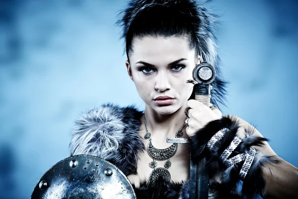Savaşçı bir kadın. fantezi moda fikir. — Stok fotoğraf