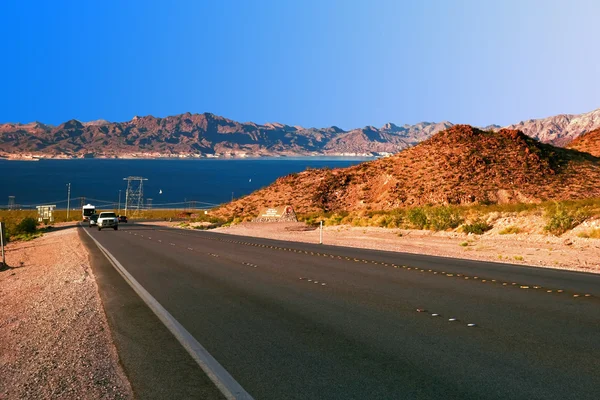 Road from Lake Mead near Hoover Dam. Nevada — Stock Photo, Image