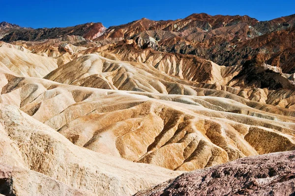 Relief der Felsen im Death Valley. Kalifornien — Stockfoto