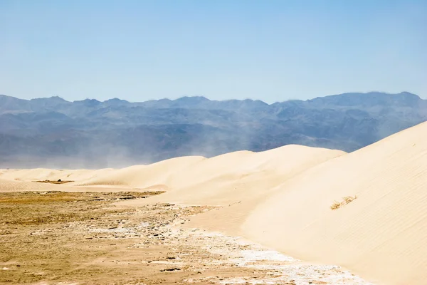 Vita sanddyner, death valley, Kalifornien — Stockfoto