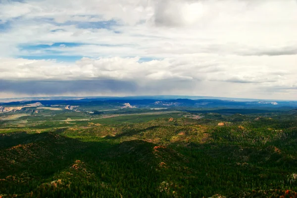 Bryce canyon bakış açısından görüntüleme. Utah. ABD — Stok fotoğraf