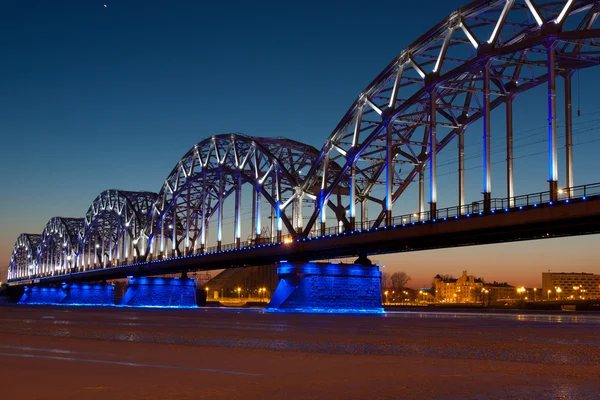 Ponte ferroviario di notte — Foto Stock