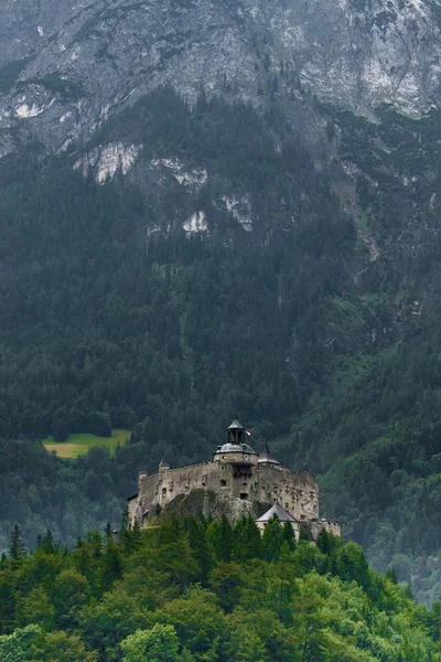 Замок Хоэнверфен — стоковое фото