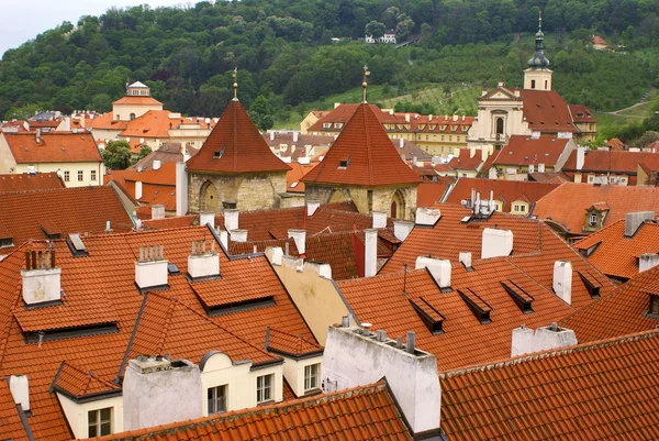 Veduta della città di Praga dalla collina — Foto Stock