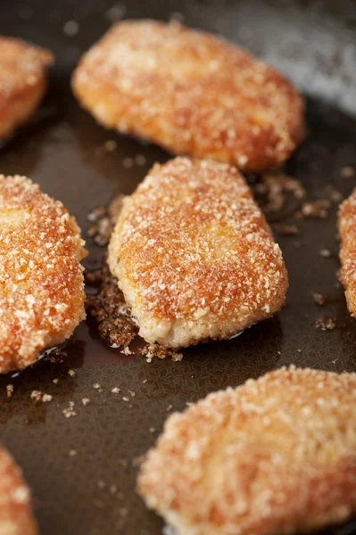 Closeup delicious fried breadcrumbs meat patties — Stock Photo, Image