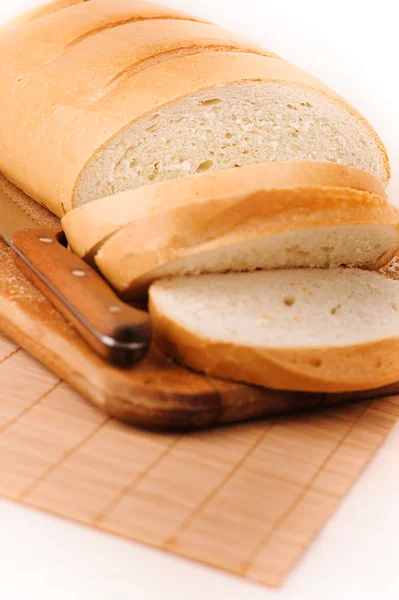 Brot in Scheiben geschnitten — Stockfoto