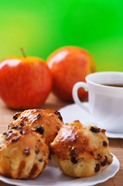 Kuchen, Kaffee und Äpfel — Stockfoto