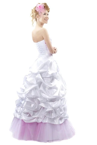 Krásná dívka ve svatebních šatech — Stock fotografie