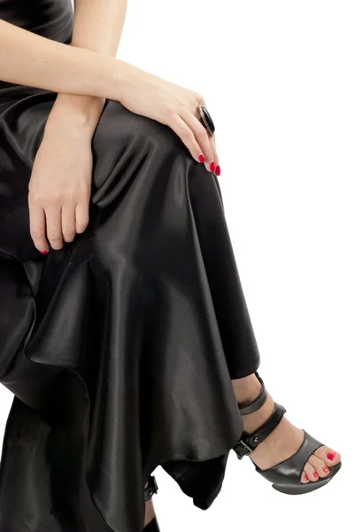 Elegant kvinna händer och ben — Stockfoto