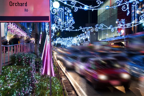 Orchard road, Singapur. sokak ve Bina Işıkları.