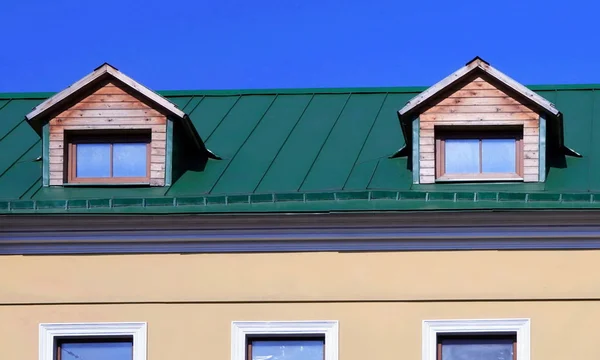 Yeşil çatı — Stok fotoğraf