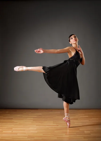 Junge Ballerina — Stockfoto