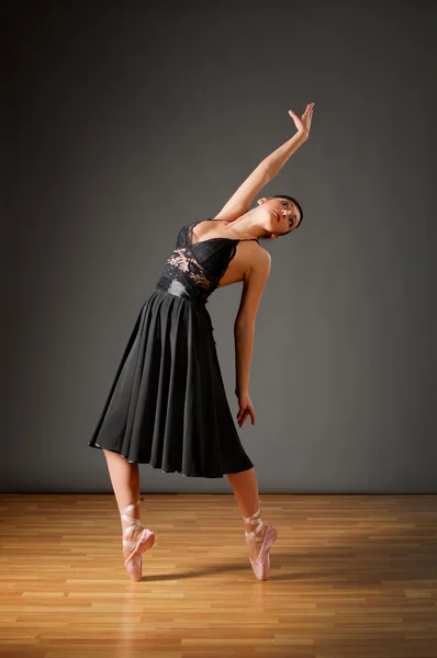 Jonge ballerina — Stockfoto