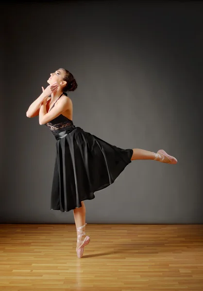 Joven bailarina — Foto de Stock