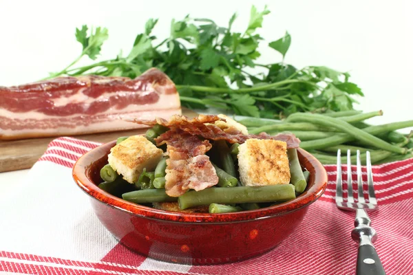 Green beans with bacon — Stock Photo, Image