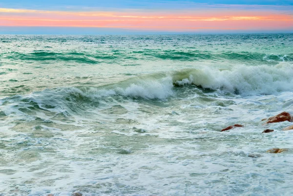 Hullámok a tengeren — Stock Fotó