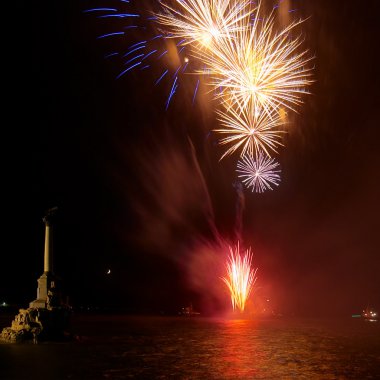 Selam, fireworks üstüne koy. Sevastopol.