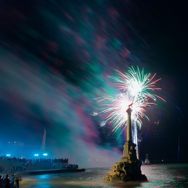 Selam, fireworks üstüne koy. Sevastopol.