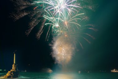 Selam, fireworks üstüne koy. Sevastopol.